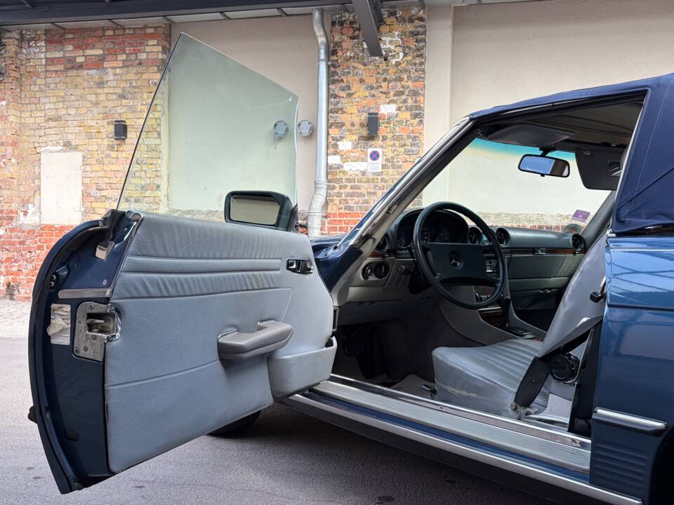 Image 35/88 of Mercedes-Benz 380 SL (1984)