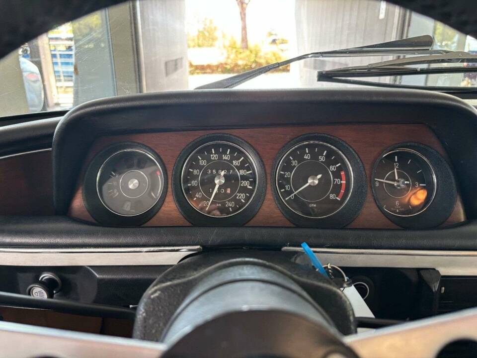 Immagine 17/26 di BMW 3.0 CSi (1971)