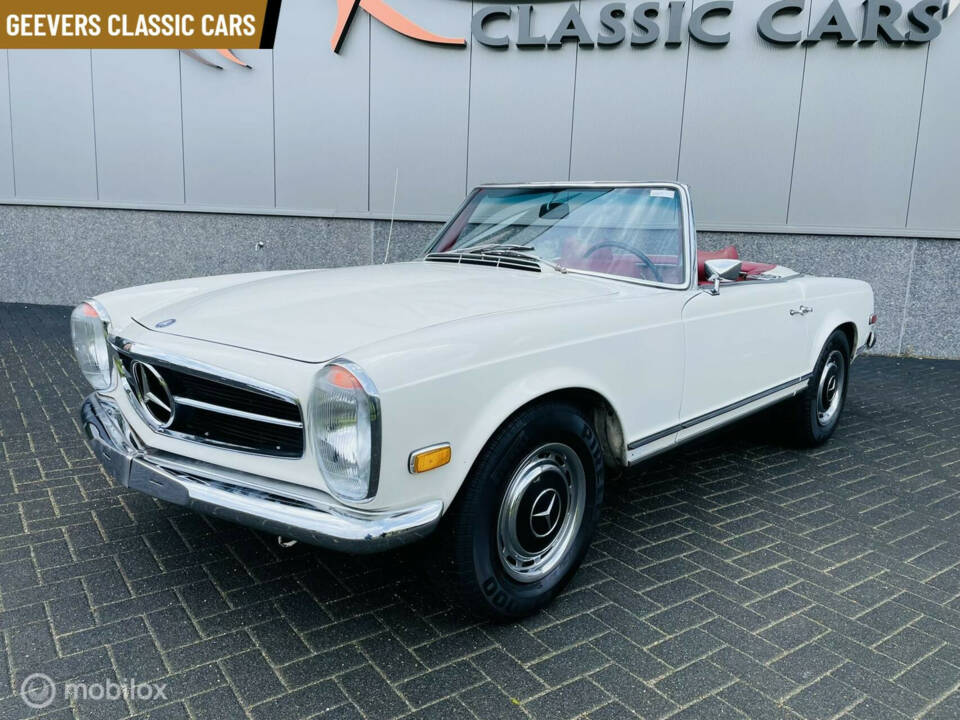 Image 12/20 of Mercedes-Benz 280 SL (1970)