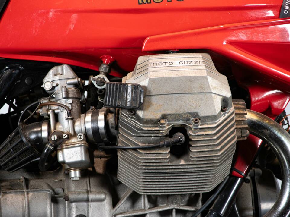 Image 46/49 de Moto Guzzi 850 LeMans (1981)