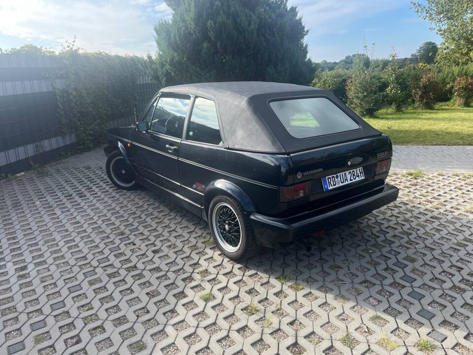 Image 15/78 de Volkswagen Golf Mk I Convertible 1.8 (1989)