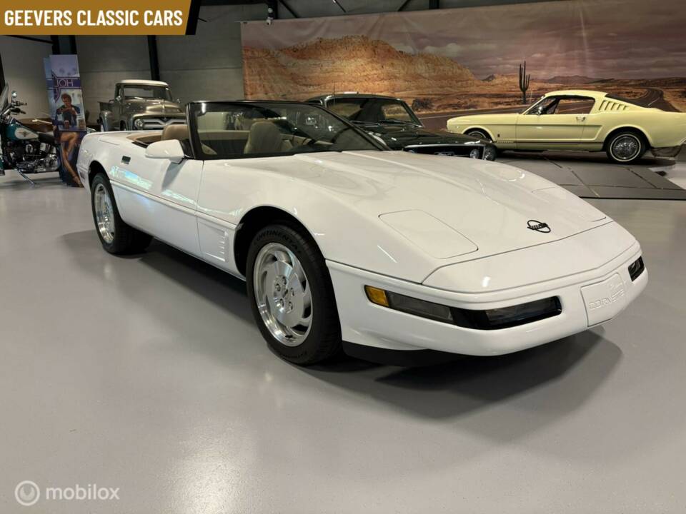 Image 5/30 of Chevrolet Corvette Convertible (1995)