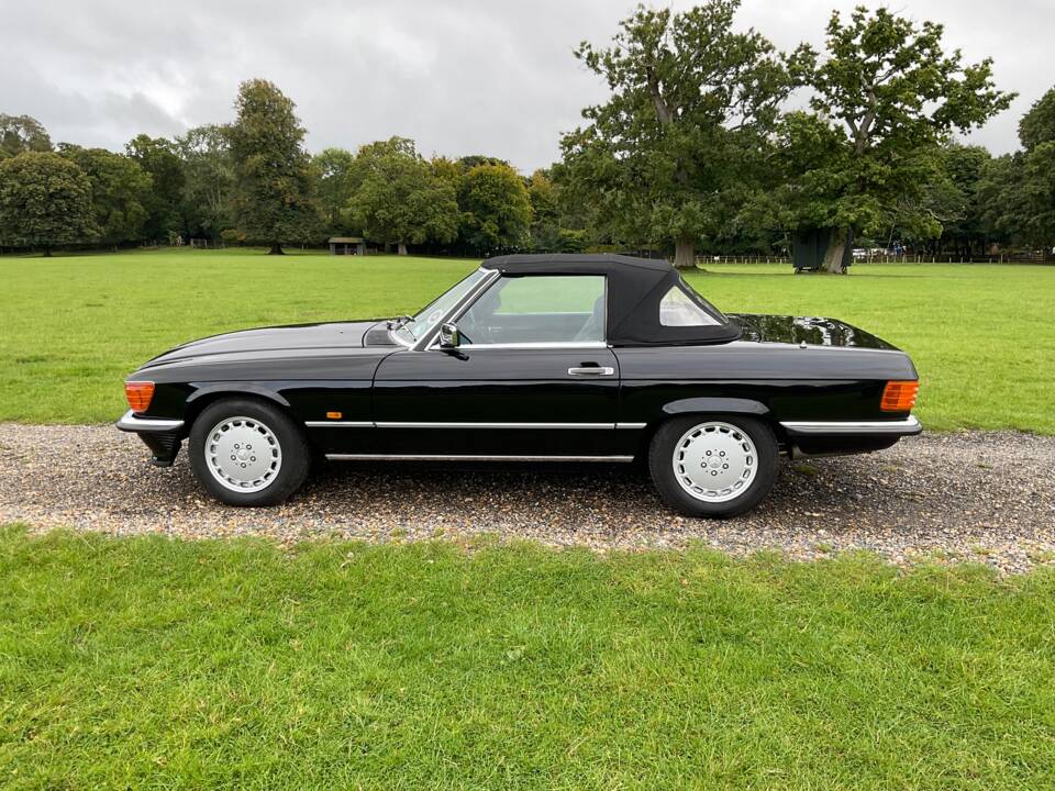 Imagen 18/45 de Mercedes-Benz 300 SL (1988)