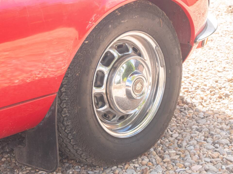 Image 16/50 de Jaguar Type E V12 (2+2) (1973)