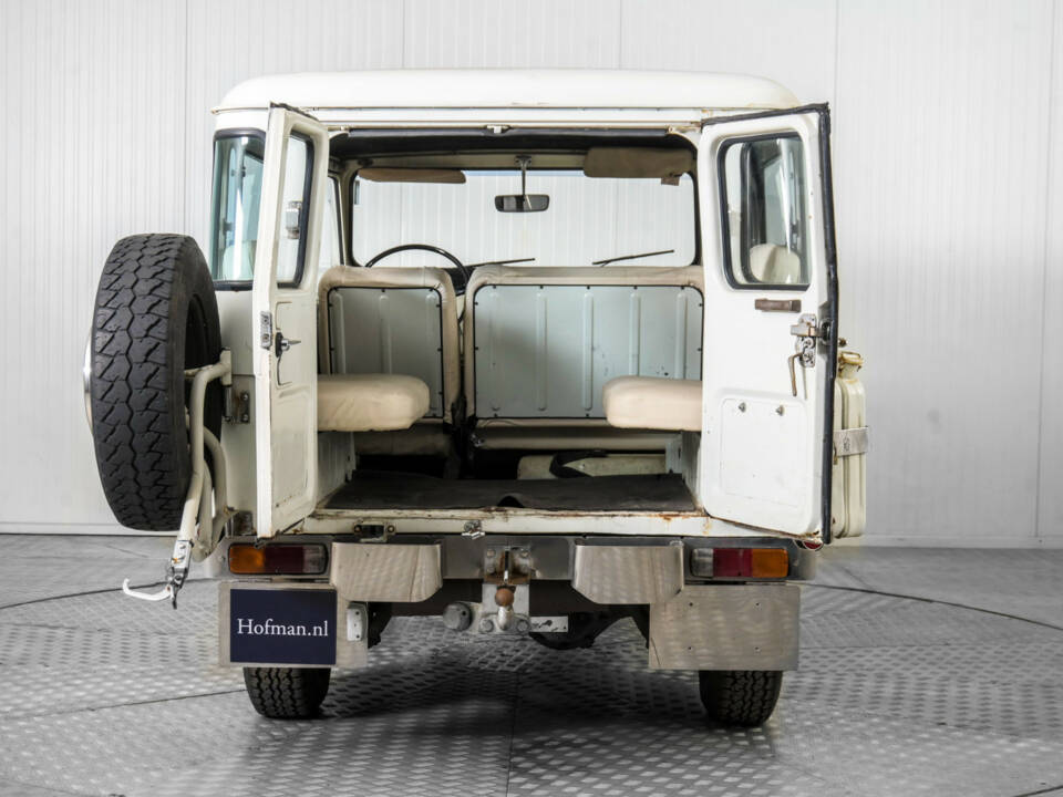 Image 40/50 of Toyota Land Cruiser BJ 43 (1977)