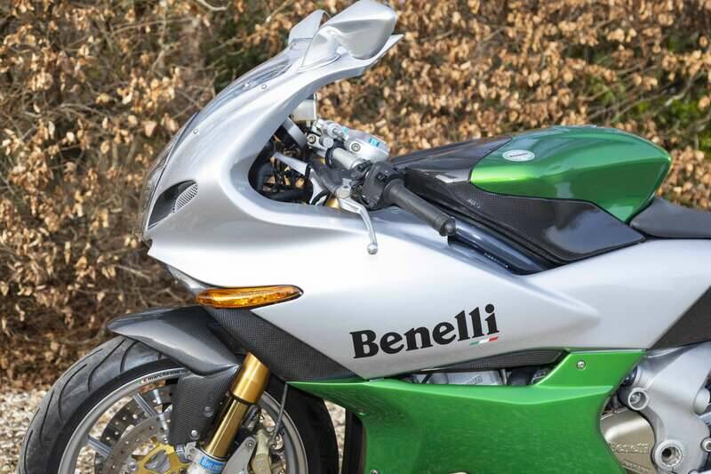 Immagine 29/38 di Benelli Tornado Tre 900 (2003)