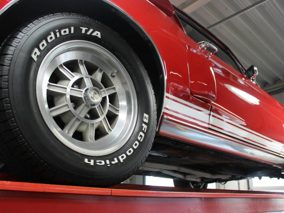 Image 9/50 de Ford Shelby GT 350 (1968)