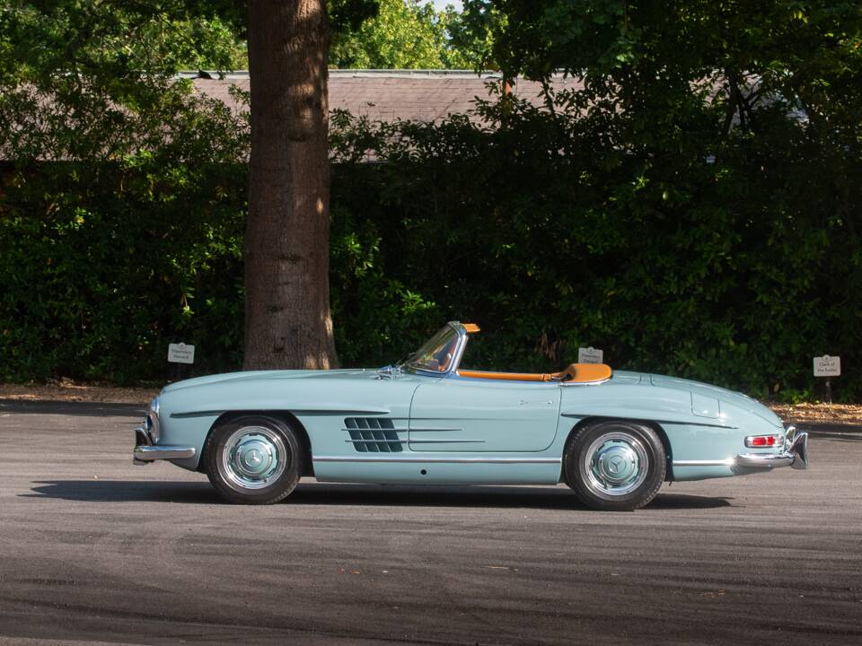 Image 34/50 of Mercedes-Benz 300 SL Roadster (1957)
