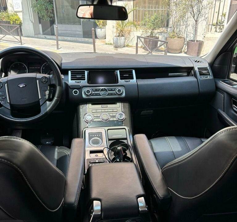 Bild 10/12 von Land Rover Range Rover 4.4 TDV8 Vogue SE (2012)