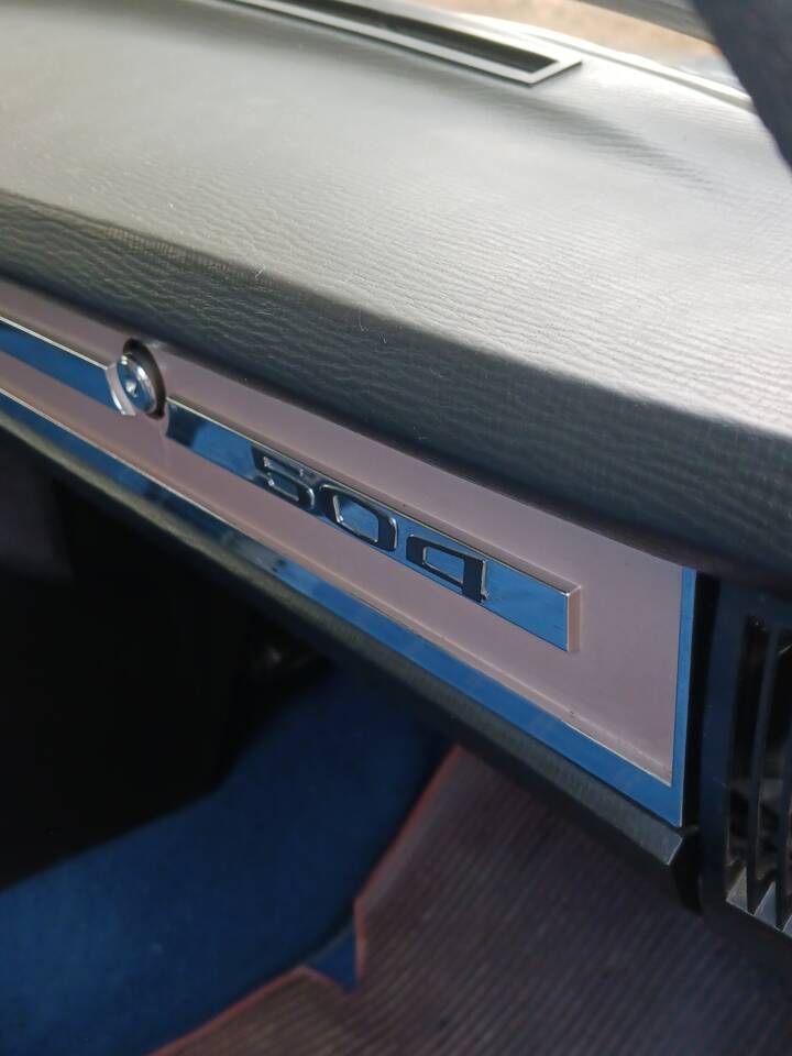 Bild 25/52 von Peugeot 504 (1979)