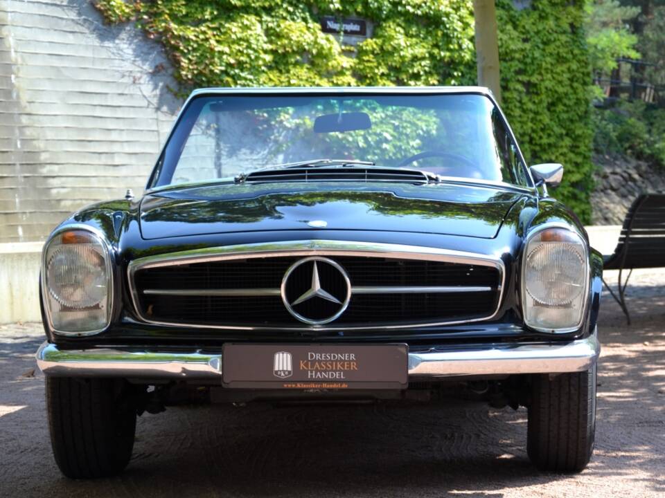 Image 10/26 of Mercedes-Benz 280 SL (1970)