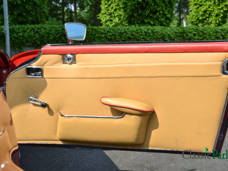 Immagine 27/50 di Mercedes-Benz 230 SL (1964)