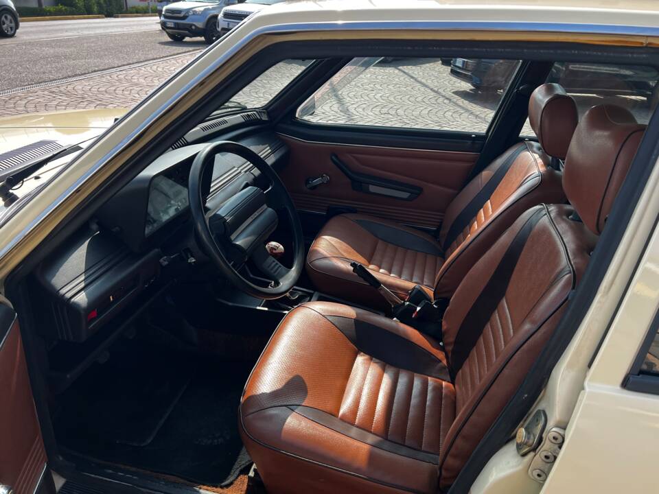 Afbeelding 10/19 van Alfa Romeo Giulietta 1.6 (1978)