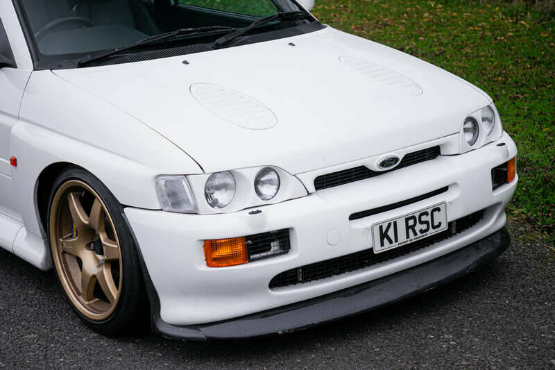 Afbeelding 8/41 van Ford Escort RS Cosworth (1992)