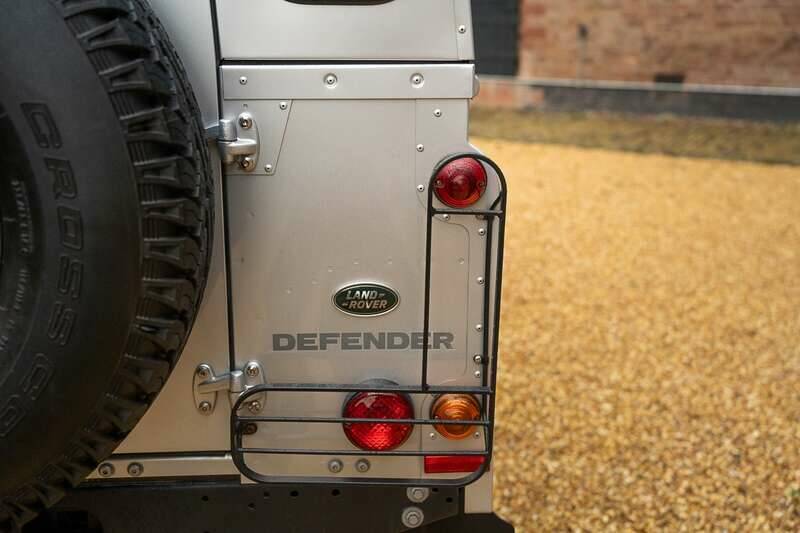 Image 39/50 de Land Rover Defender 110 (2015)