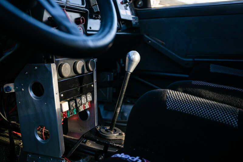 Afbeelding 38/50 van Lancia Delta HF Integrale Evoluzione I "Martini 5" (1989)