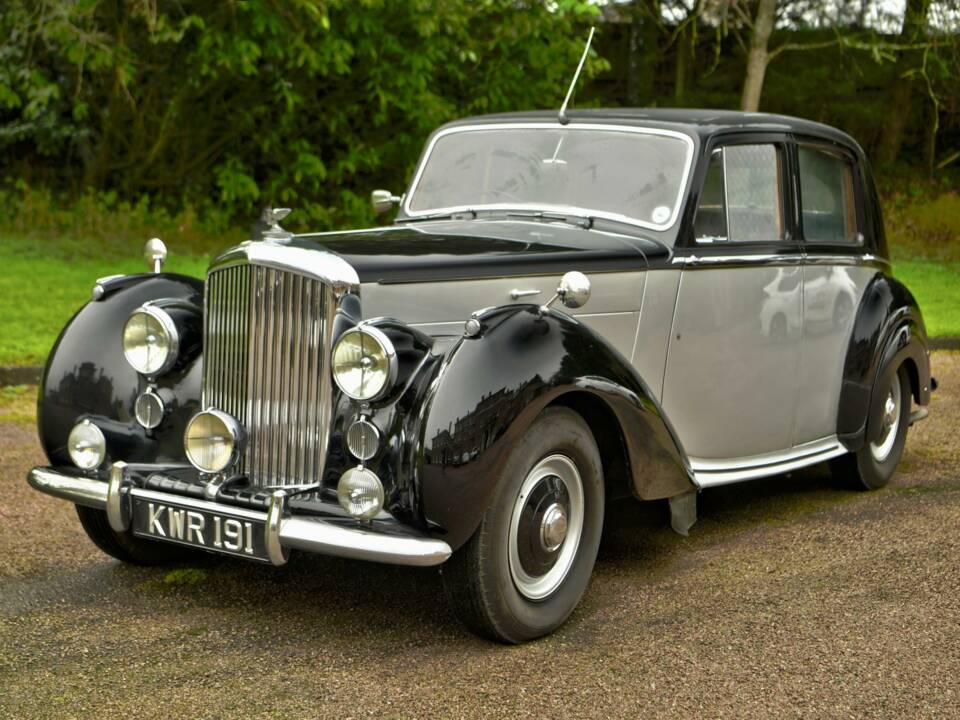 Image 2/50 of Bentley Mark VI (1950)