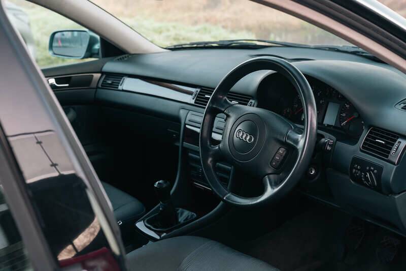 Bild 2/50 von Audi A6 1.8 T (2000)