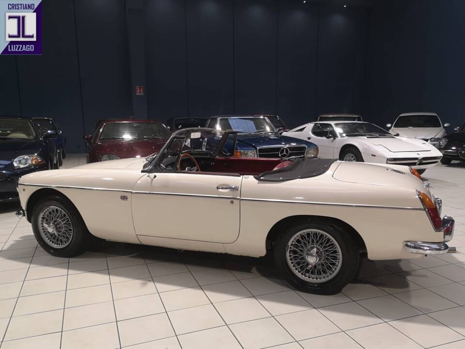 Image 5/44 de MG MGB (1963)