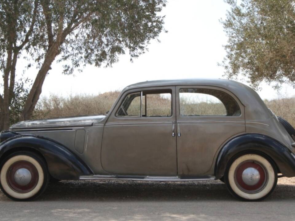 Image 1/4 of FIAT 1500 D (1949)
