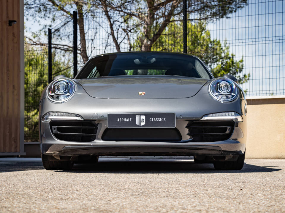 Image 7/50 of Porsche 911 Carrera 4S (2013)
