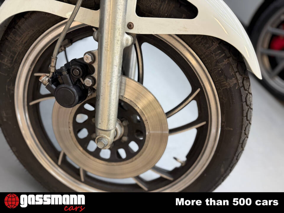 Image 11/11 of Yamaha DUMMY (1980)
