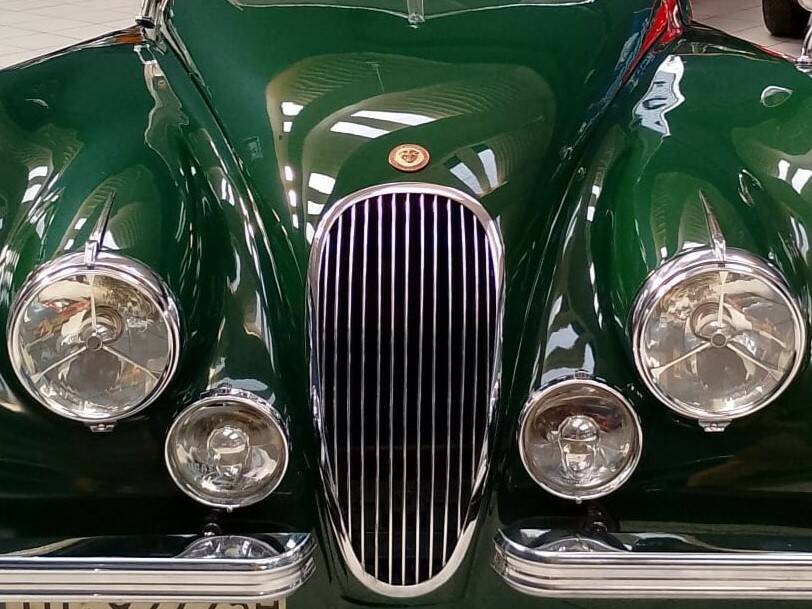 Image 16/57 of Jaguar XK 120 SE OTS (1953)