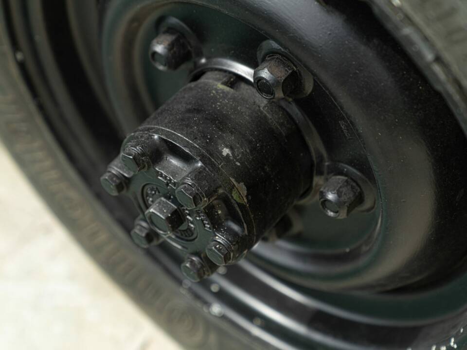 Bild 25/50 von Land Rover 88 Lightweight (1977)