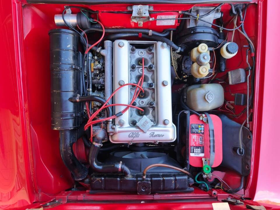 Bild 14/27 von Alfa Romeo 2000 GT Veloce (1972)
