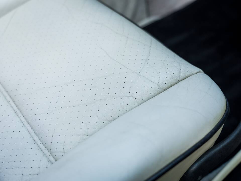 Imagen 21/60 de Porsche 911 Carrera 3.2 (WTL) (1988)