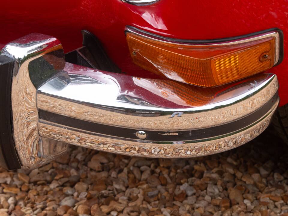 Bild 32/50 von Volkswagen Karmann Ghia 1600 (1972)