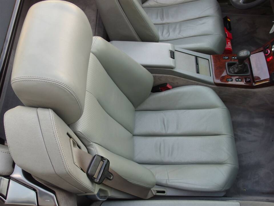 Image 66/96 of Mercedes-Benz 300 SL (1992)