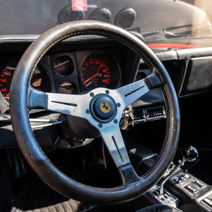 Image 25/50 of Ferrari 512 BB (1980)