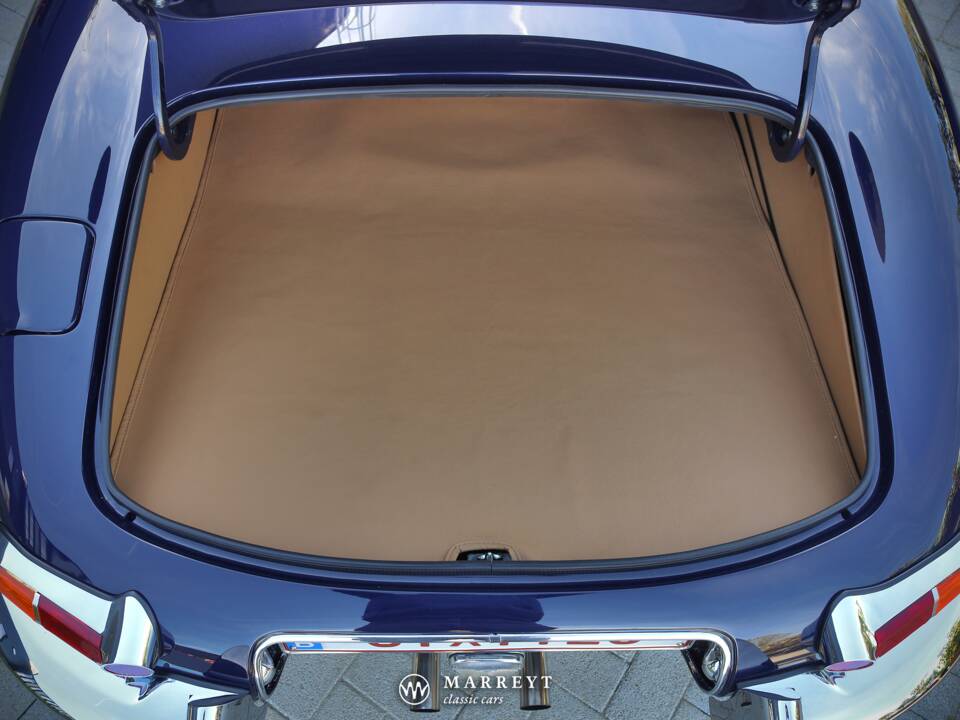 Image 67/80 de Jaguar Type E 4.2 (1966)