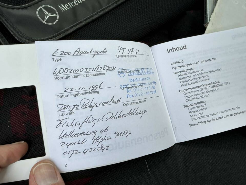 Bild 12/14 von Mercedes-Benz E 200 (1996)