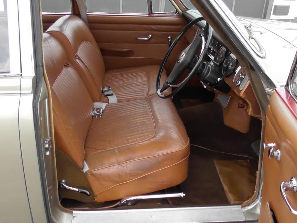 Afbeelding 15/49 van Daimler V8-250 (1968)