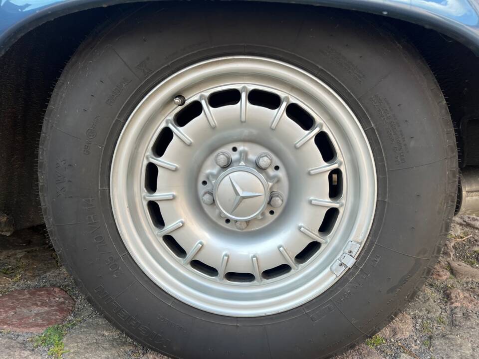 Afbeelding 42/146 van Mercedes-Benz 380 SL (1982)