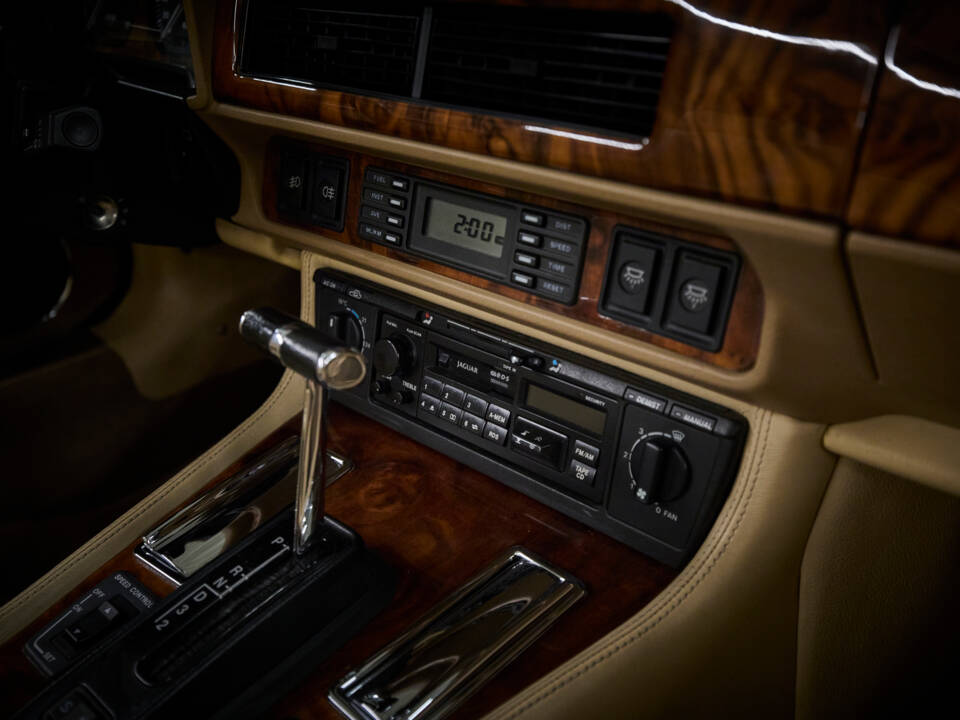 Bild 55/92 von Jaguar XJS 6.0 (1994)
