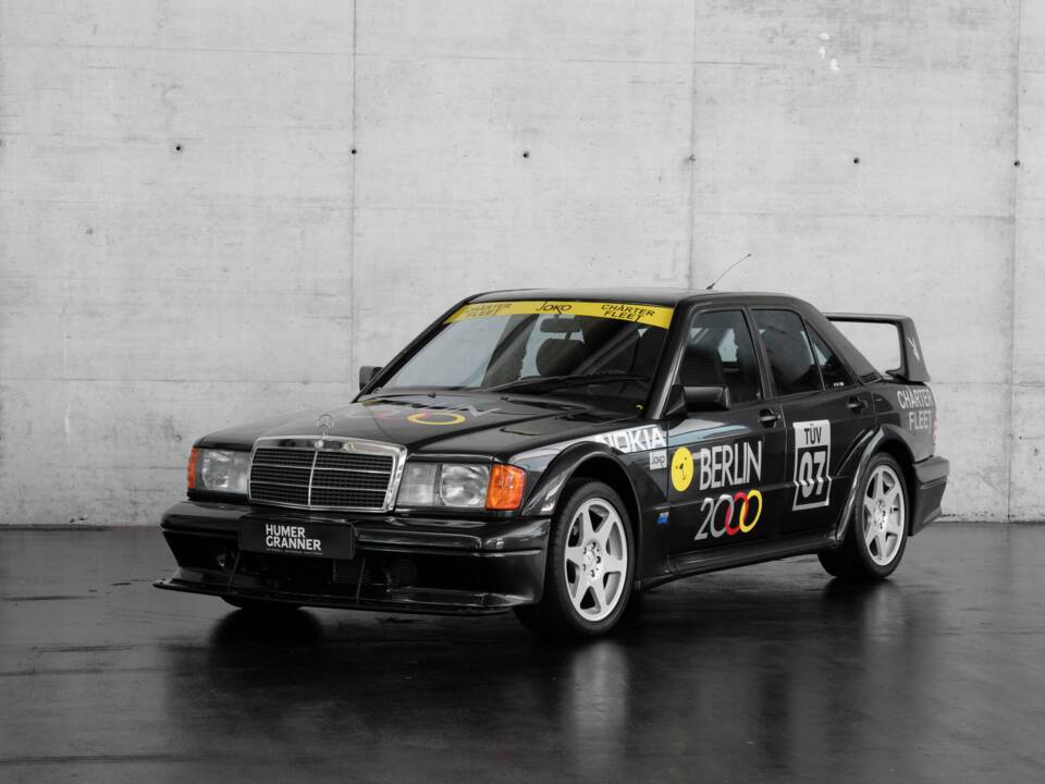 Imagen 2/50 de Mercedes-Benz 190 E 2.5-16 Evolution II (1990)