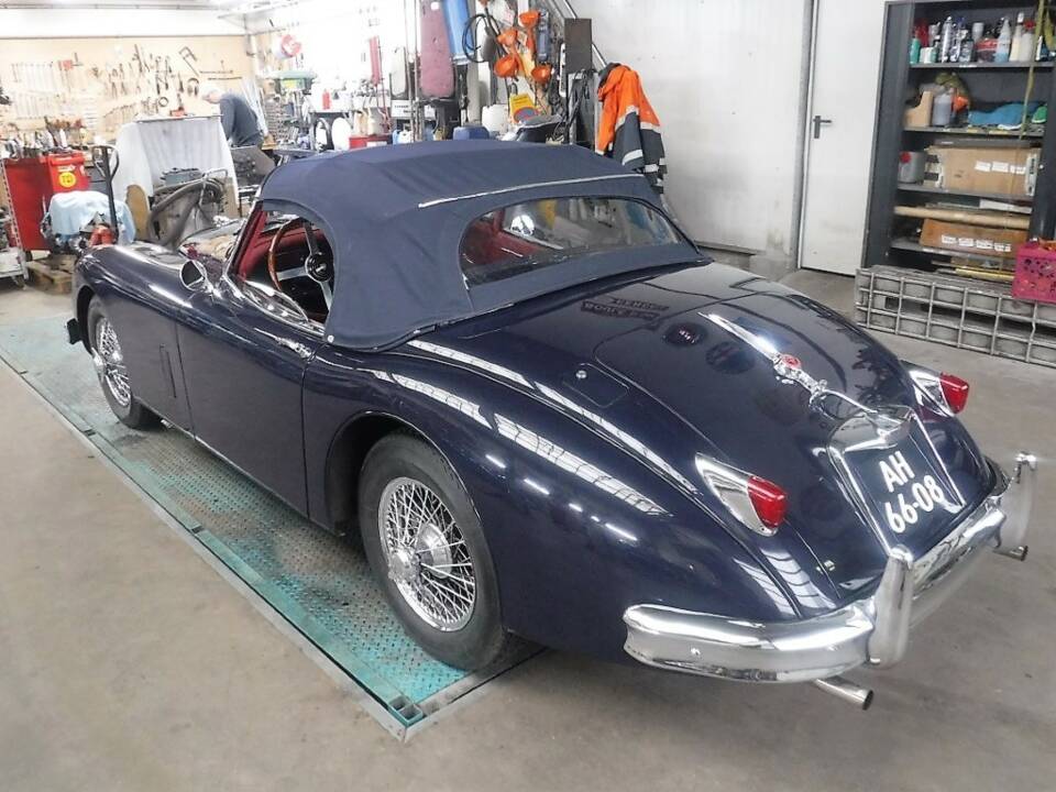 Imagen 7/50 de Jaguar XK 150 OTS (1959)