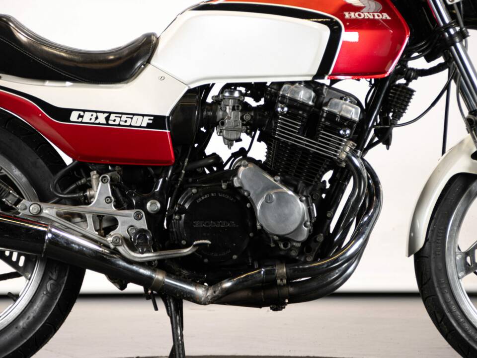 Immagine 29/50 di Honda CBX 550 F (1982)