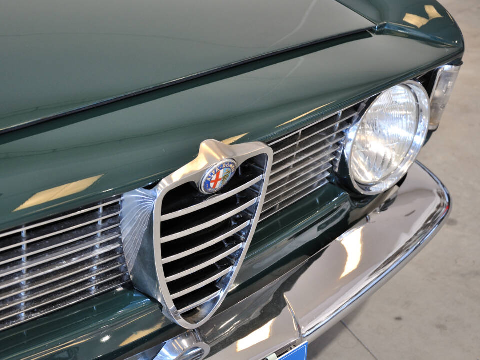 Image 14/65 of Alfa Romeo Giulia 1600 Sprint GT (1964)