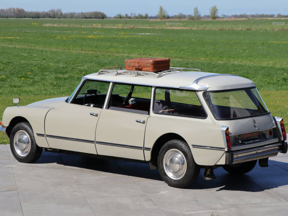 Image 42/50 de Citroën ID 21 Break (1967)