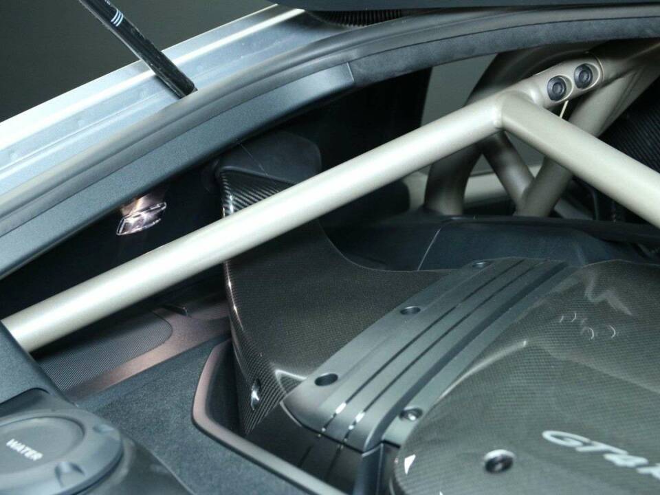 Image 37/50 of Porsche 718 Cayman GT4 RS Weissach (2023)