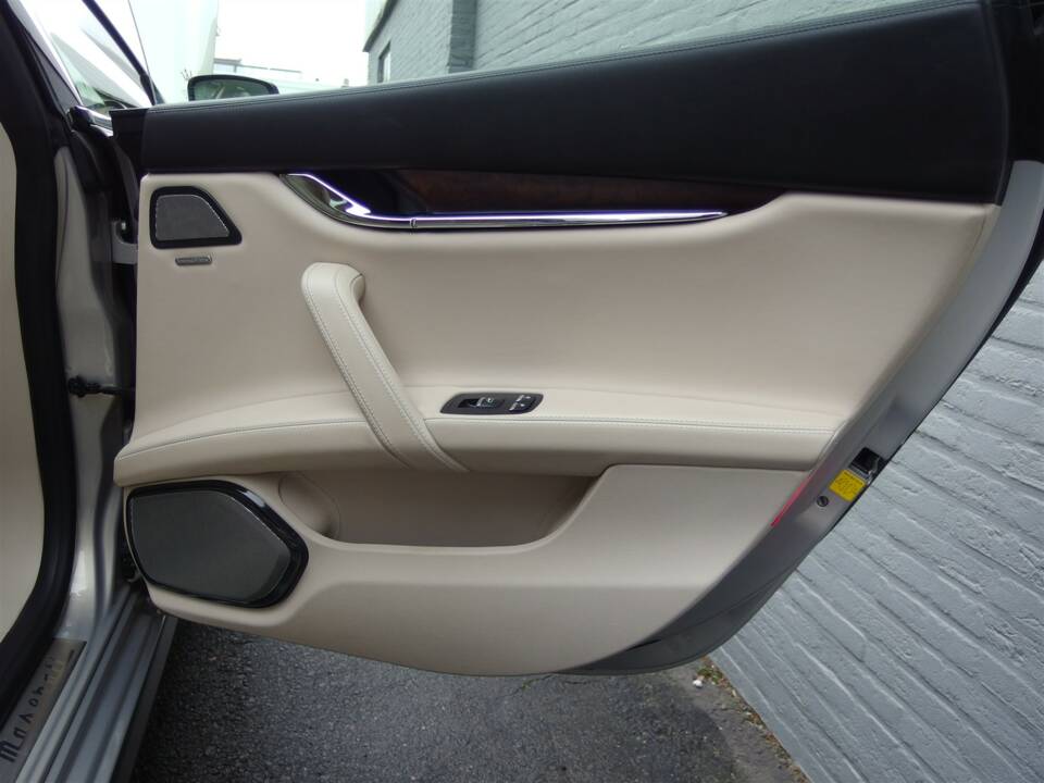 Image 65/90 of Maserati Quattroporte GTS (2013)