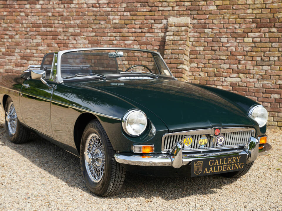 Image 31/50 of MG MGB (1969)