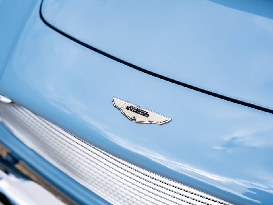 Image 46/56 of Aston Martin DB 4 (1960)