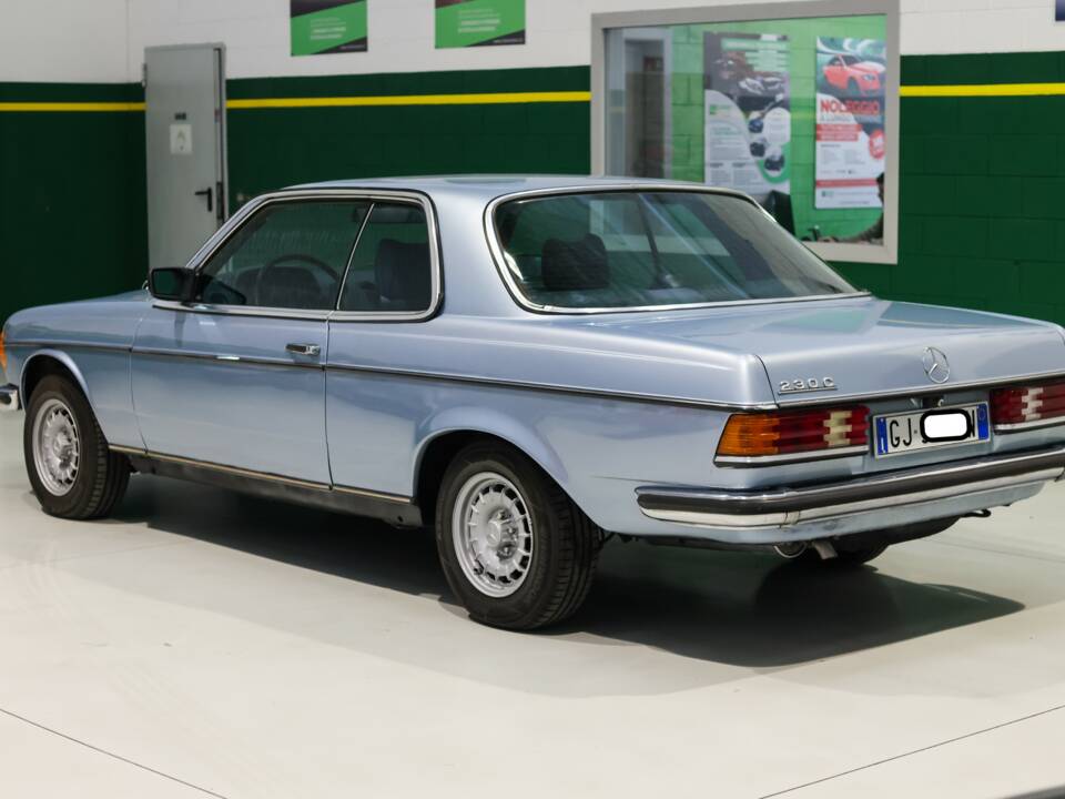Bild 5/18 von Mercedes-Benz 230 C (1977)