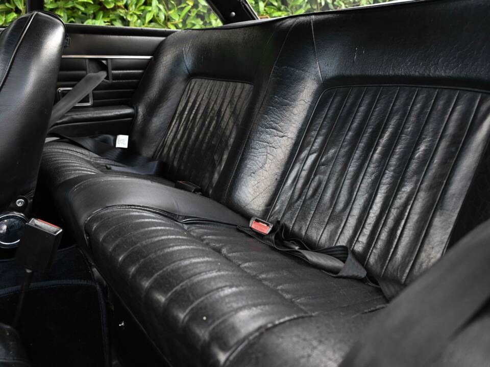 Image 42/50 of Peugeot 504 Coupé (1973)