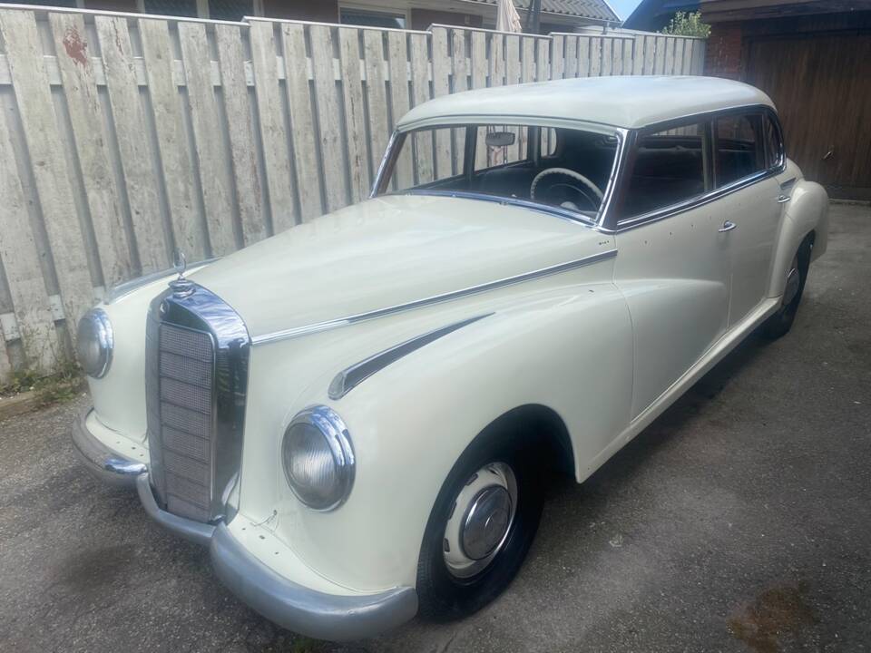 Imagen 2/30 de Mercedes-Benz 300 b (1955)
